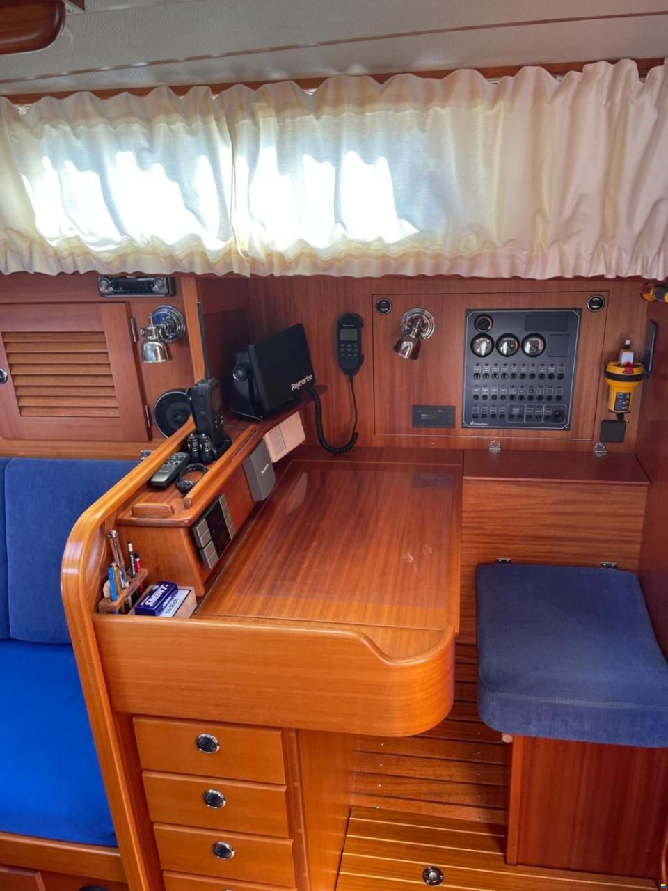 Hallberg-Rassy 34