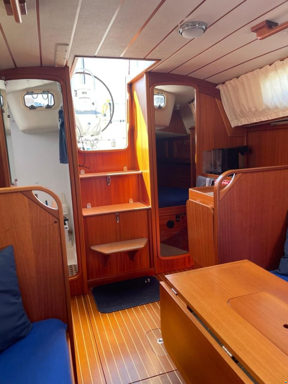 Hallberg-Rassy 34