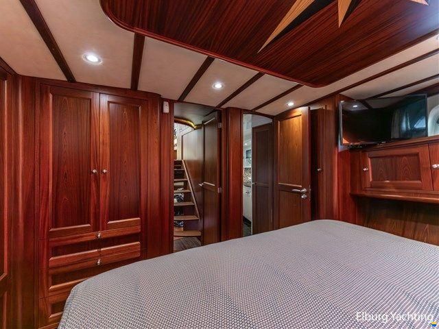 Feadship Classic 80ft - MY Spirit of Fre