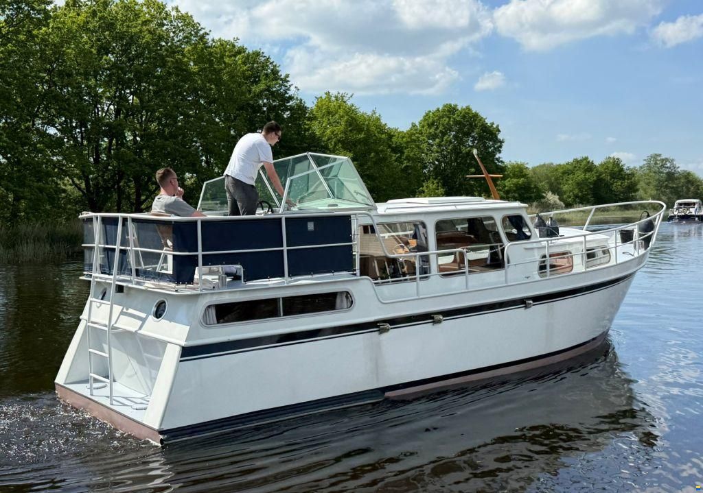 Hoekstra kruiser 1100