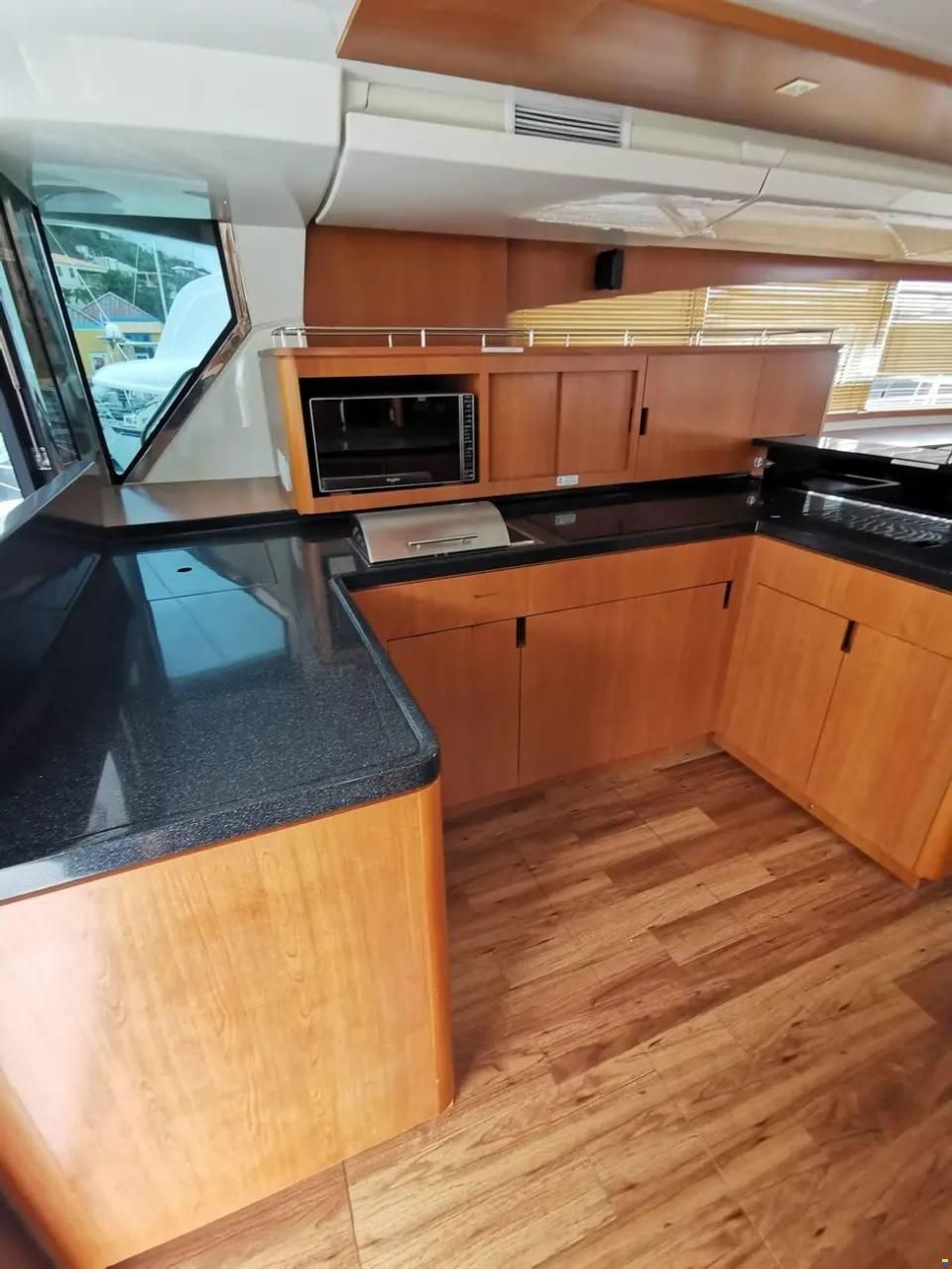 AQUILA 48