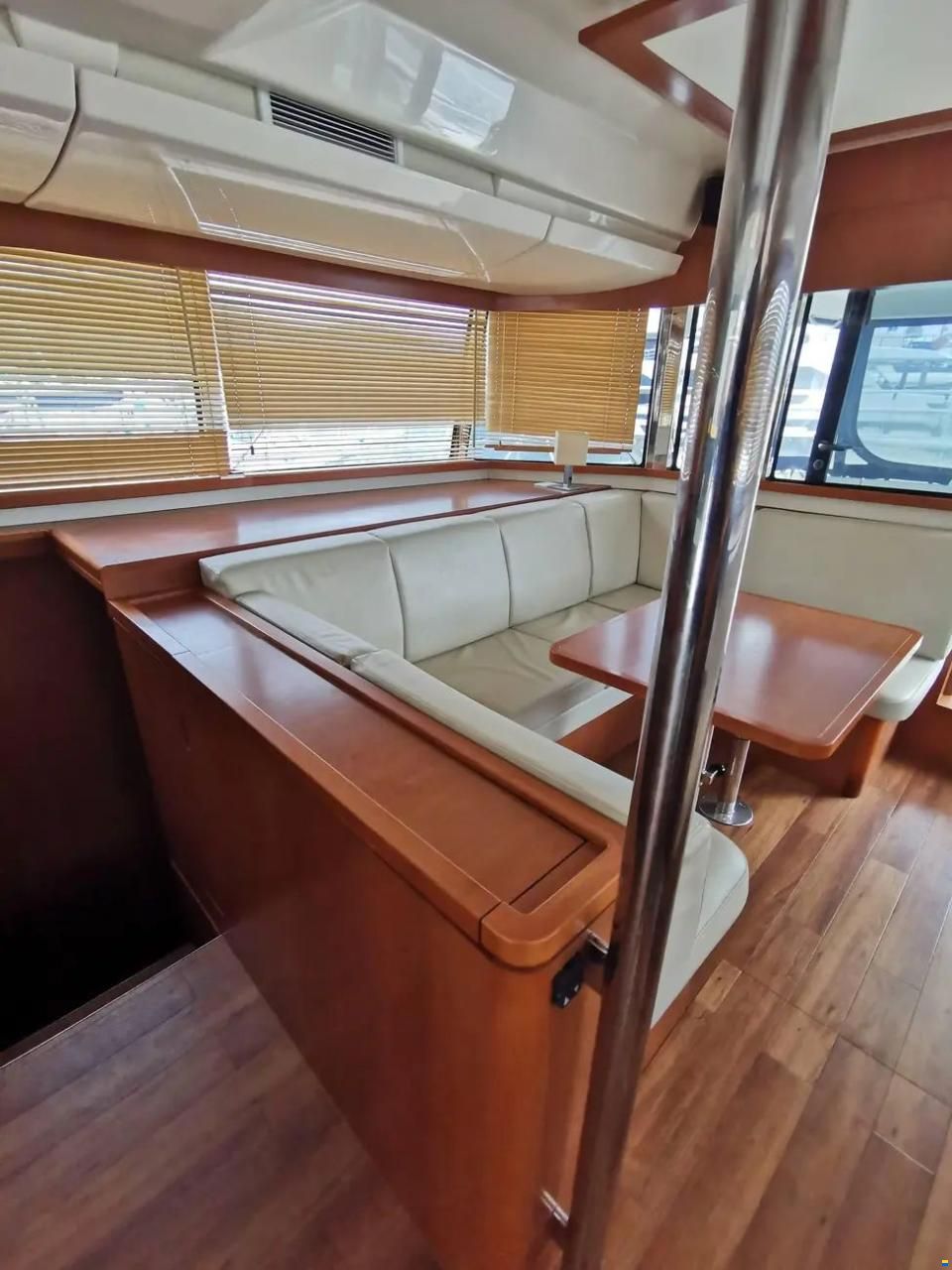 AQUILA 48