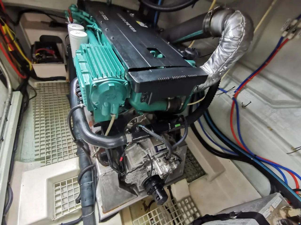 AQUILA 48