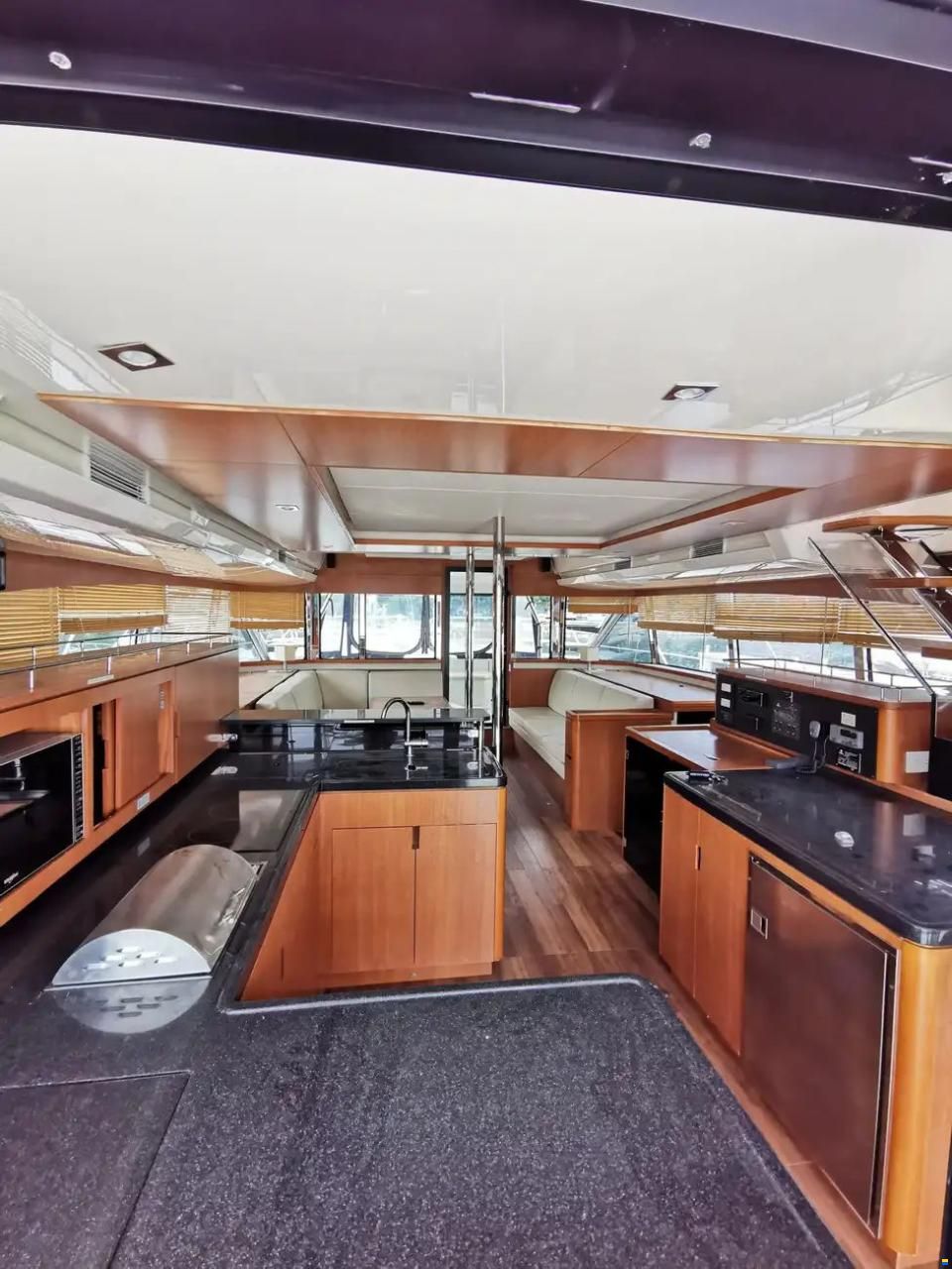 AQUILA 48