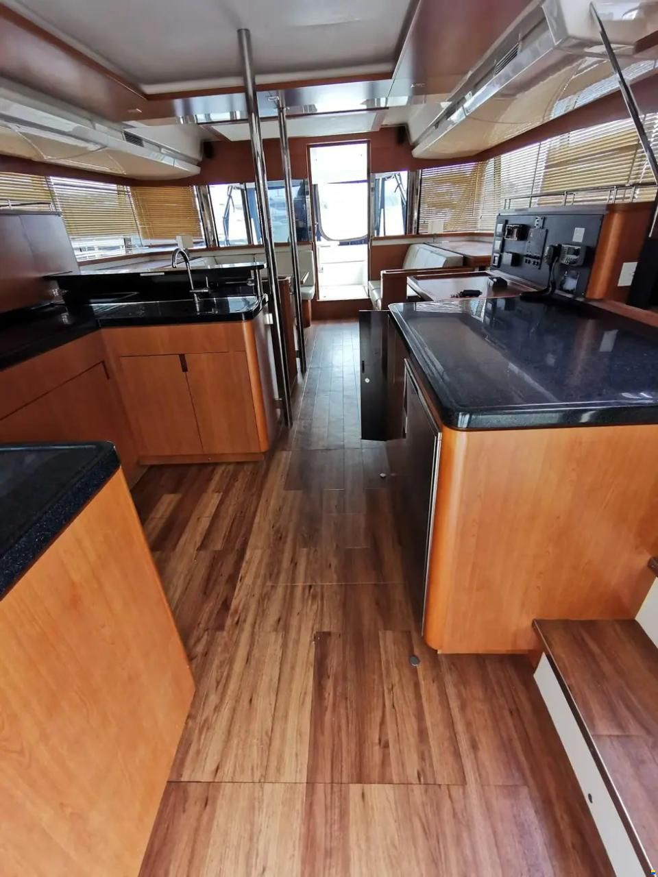 AQUILA 48