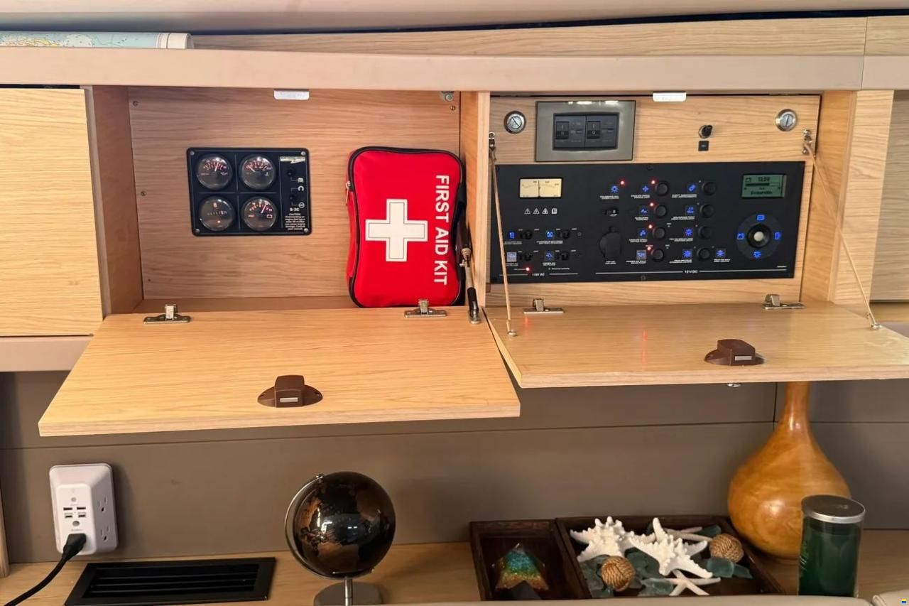 Beneteau Oceanis 48