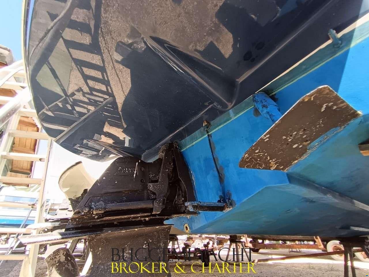 Rinker 260
