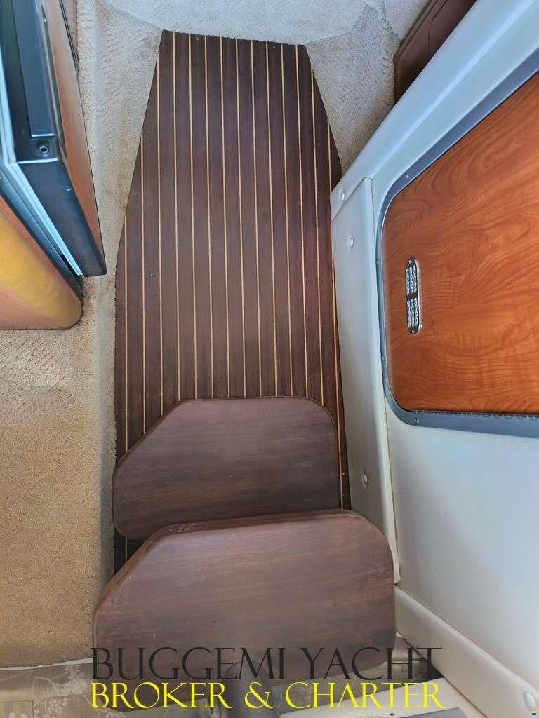 Rinker 260
