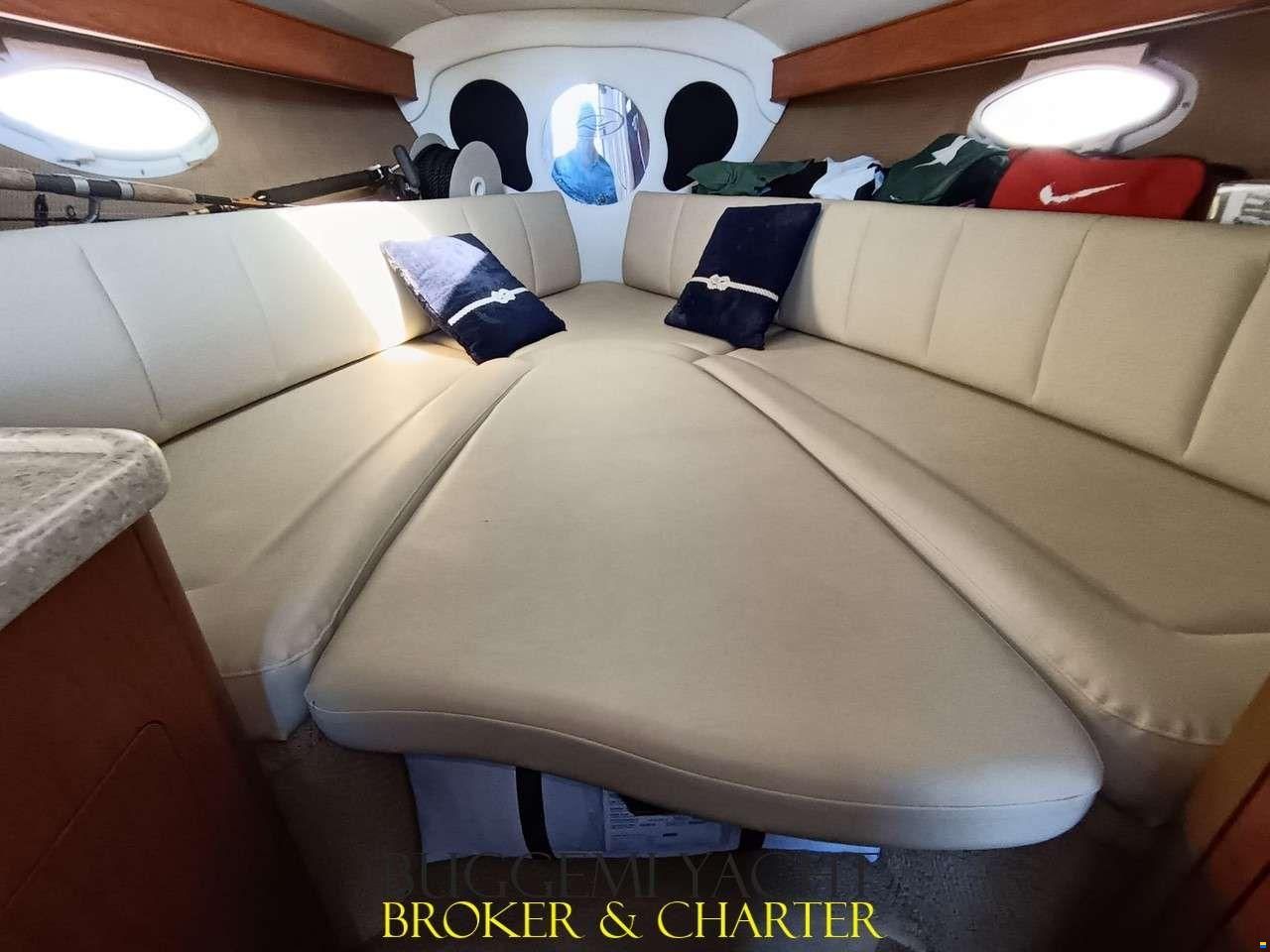 Rinker 260