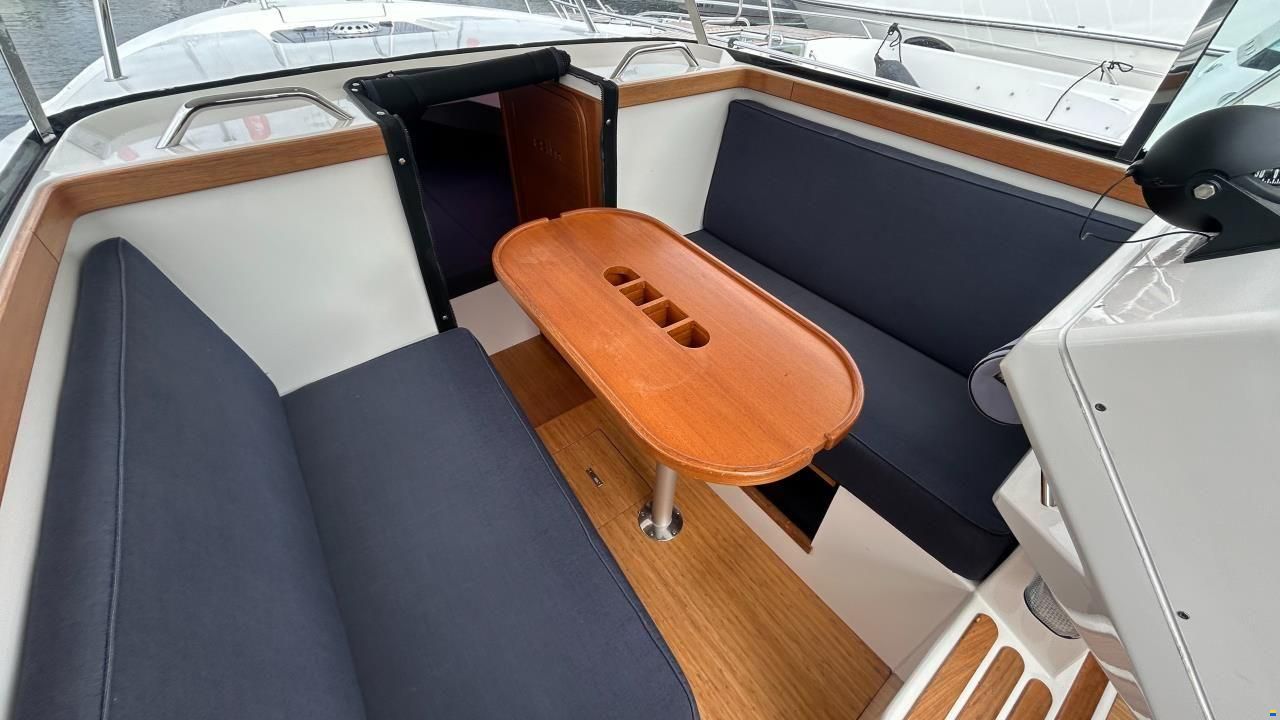 Delta Powerboats 29 SW
