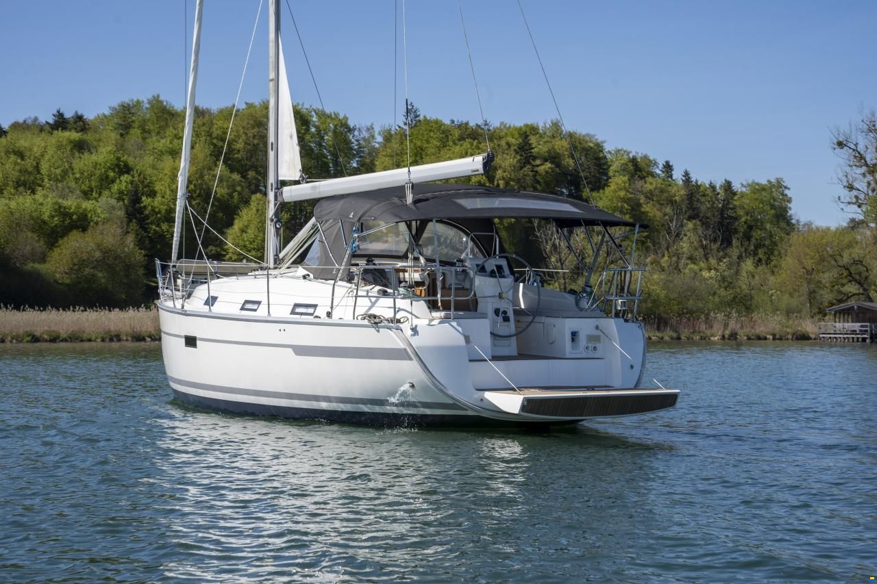 Bavaria Cruiser 36