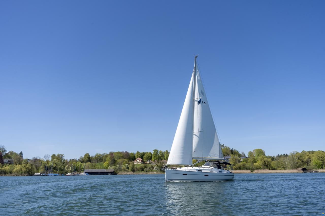 Bavaria Cruiser 36