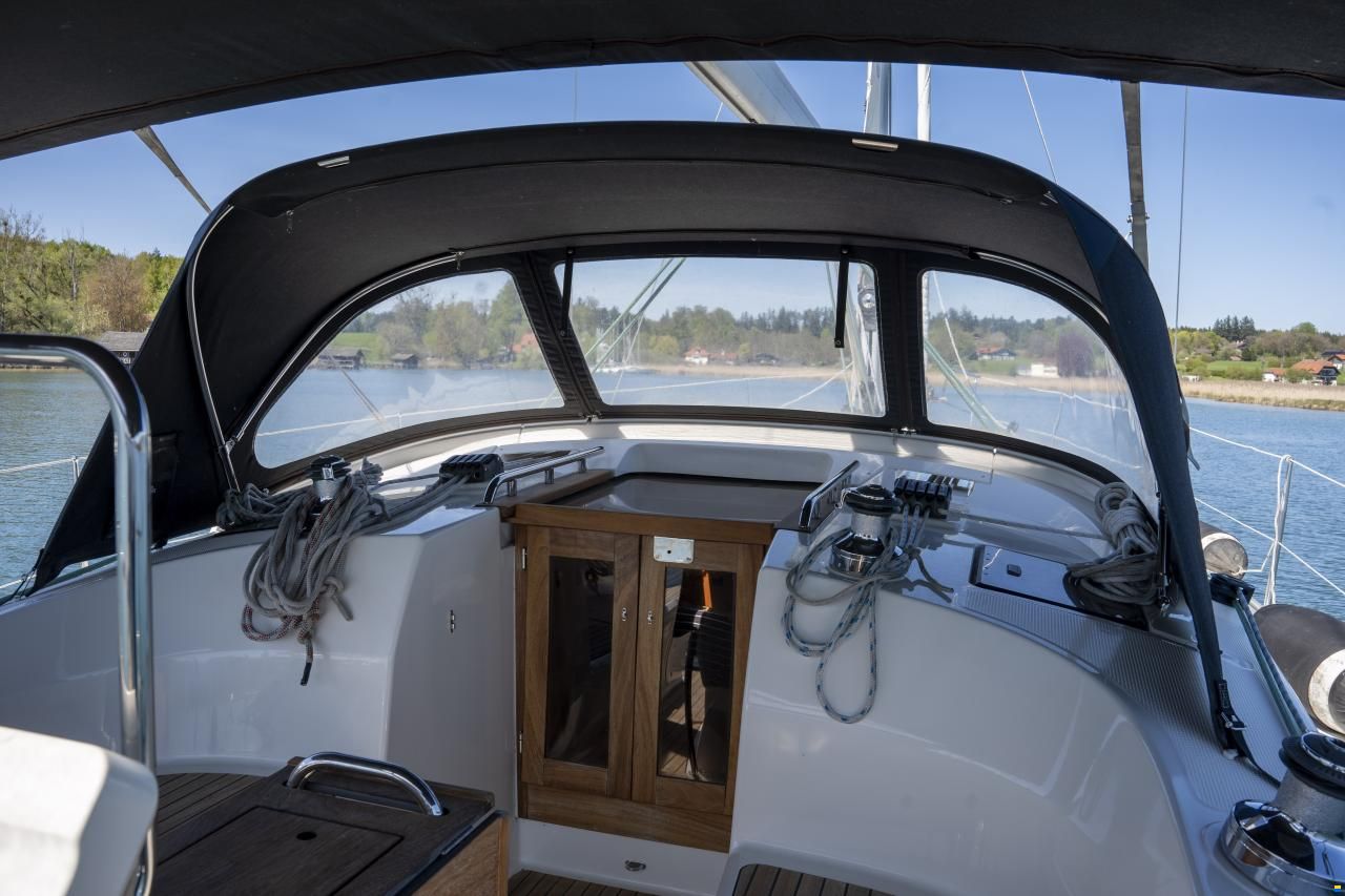 Bavaria Cruiser 36