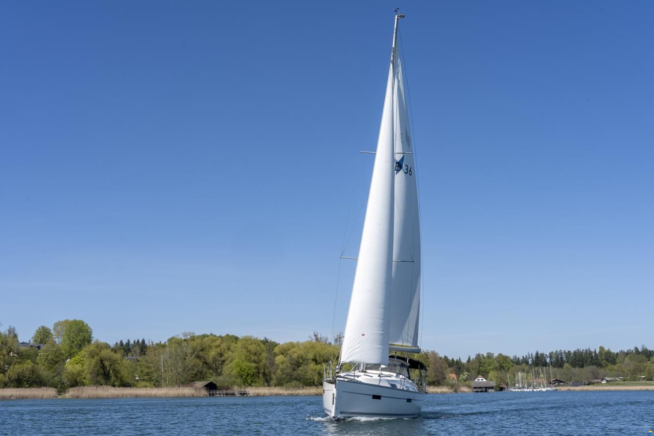 Bavaria Cruiser 36