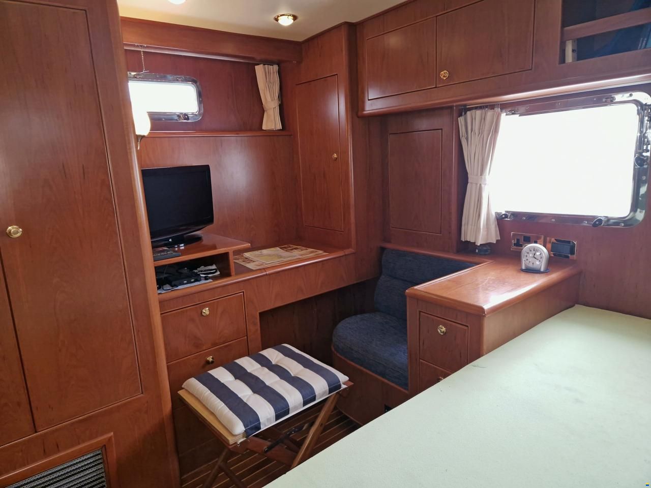 Trader 535 Signature