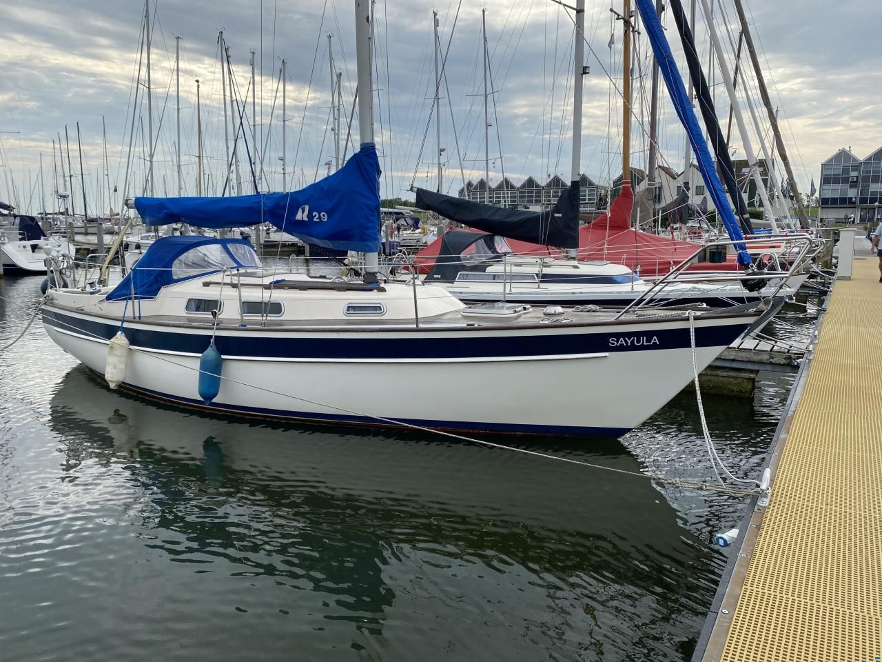 Hallberg-Rassy HR29