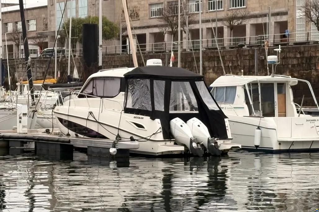 Quicksilver 905 Weekend