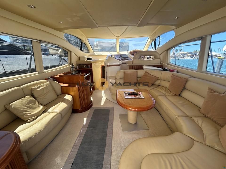 Azimut 46