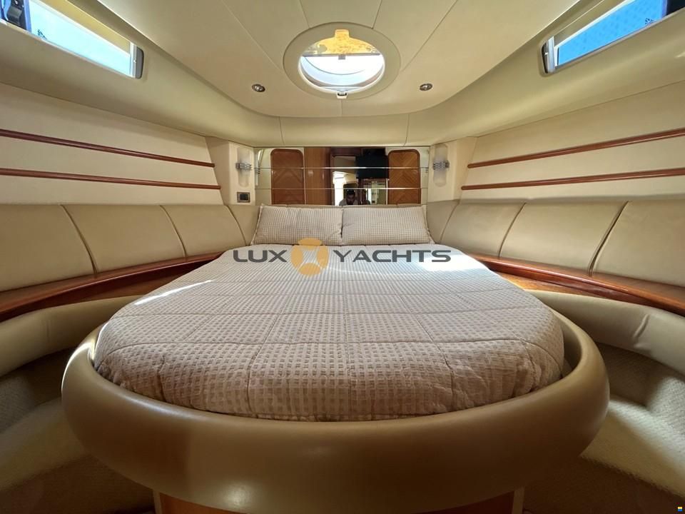 Azimut 46