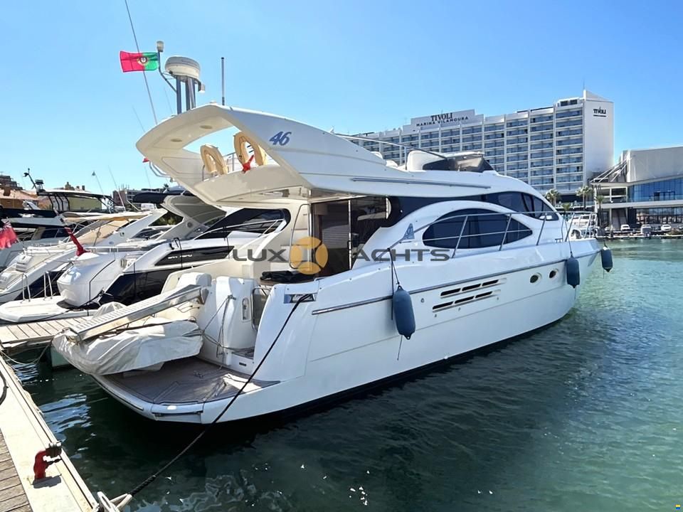 Azimut 46
