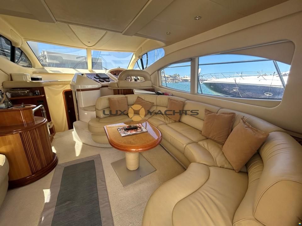 Azimut 46