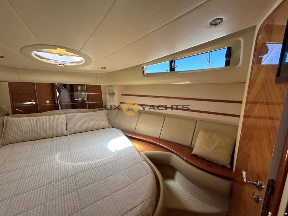 Azimut 46