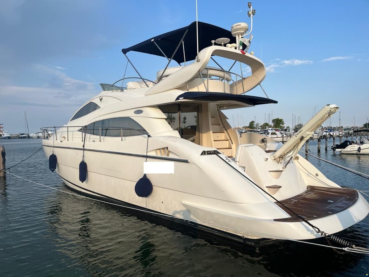 AICON Yachts 52