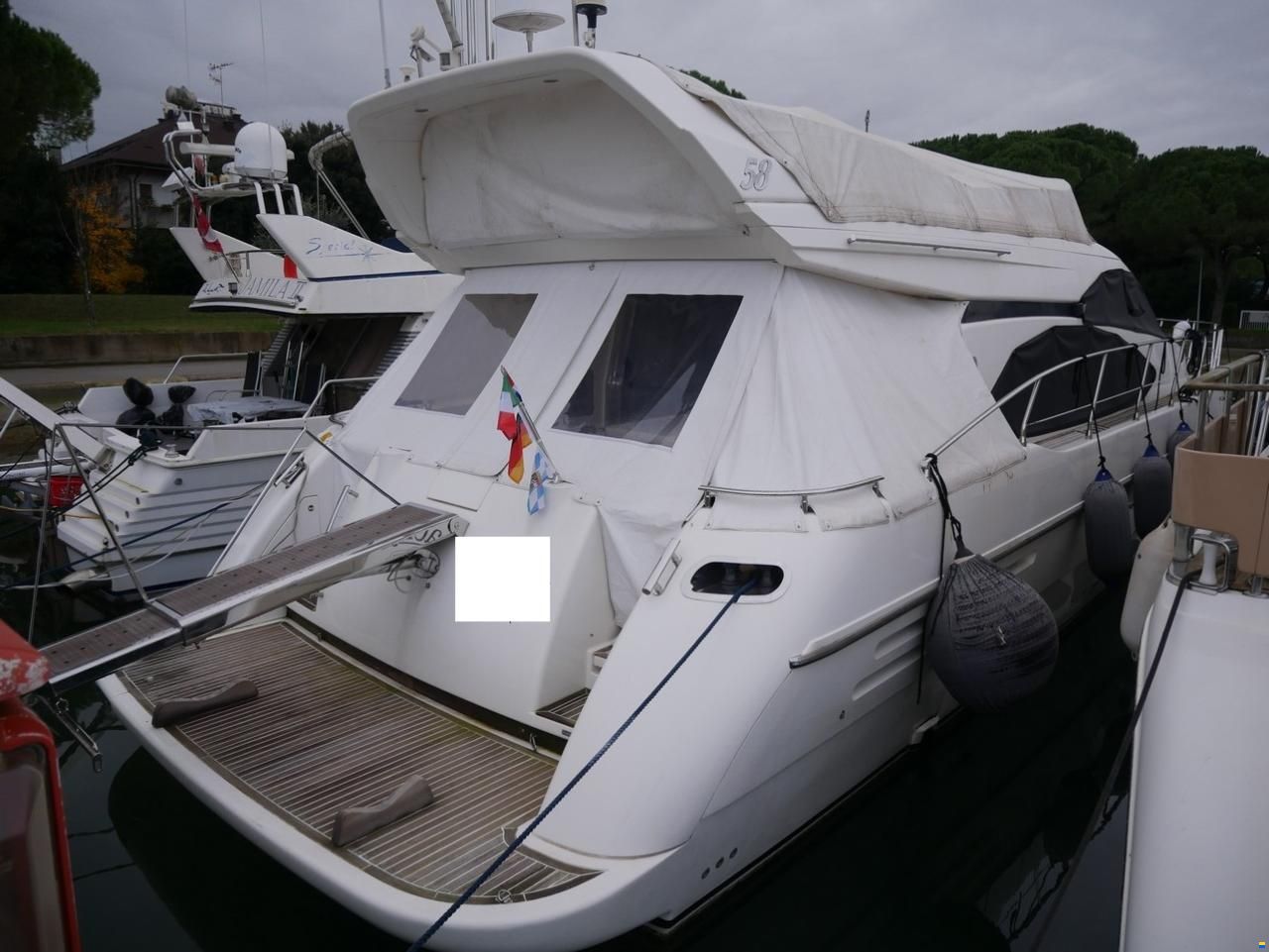 Azimut 58