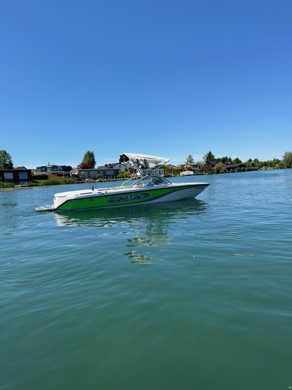 Correct Craft Super Air Nautique 210 TE