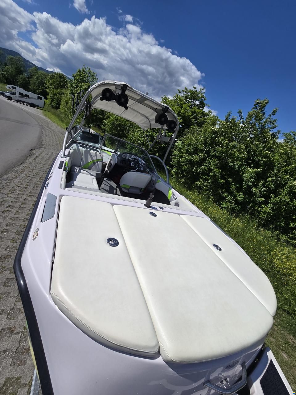 Correct Craft Super Air Nautique 210 TE
