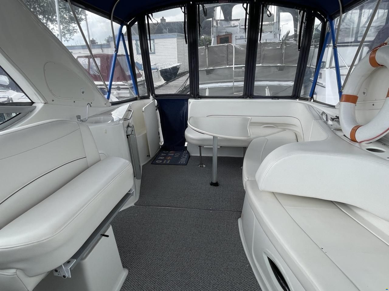 Bayliner 335 Cruiser