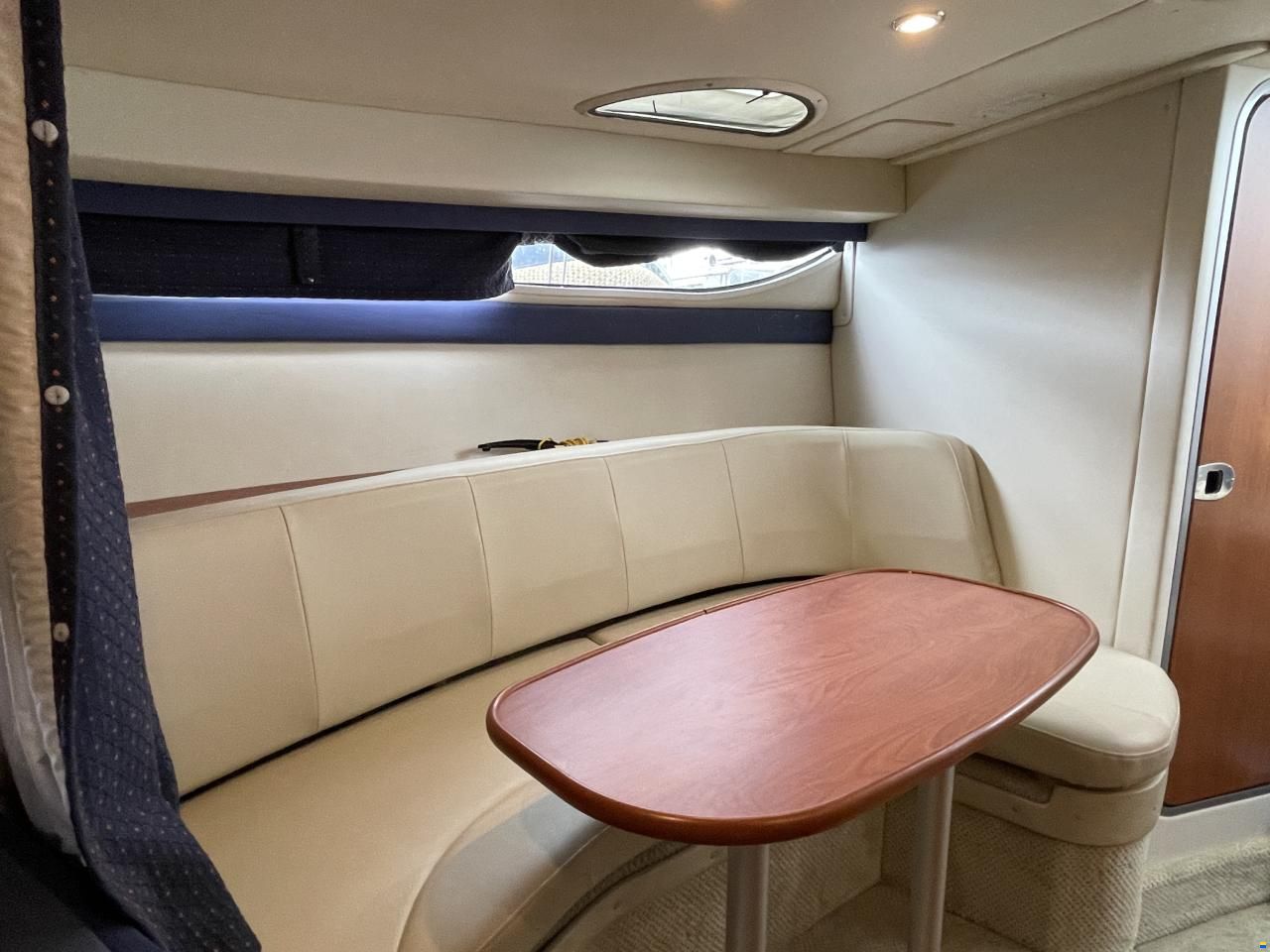 Bayliner 335 Cruiser