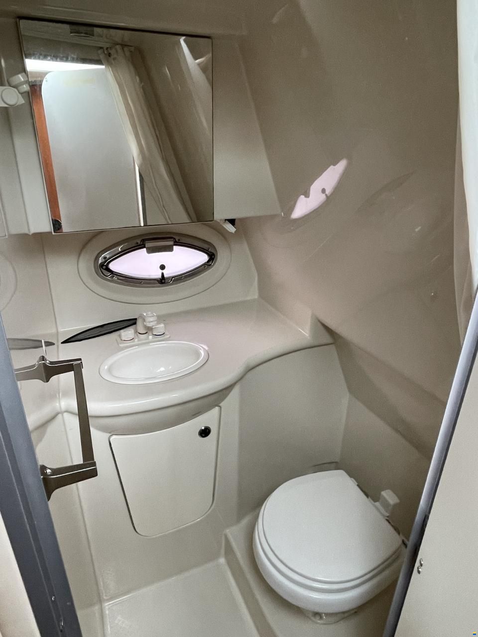 Bayliner 335 Cruiser