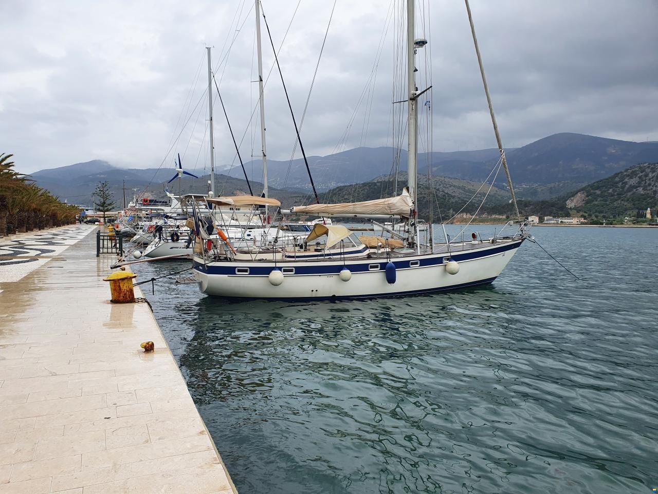 Hallberg-Rassy HR 42 E