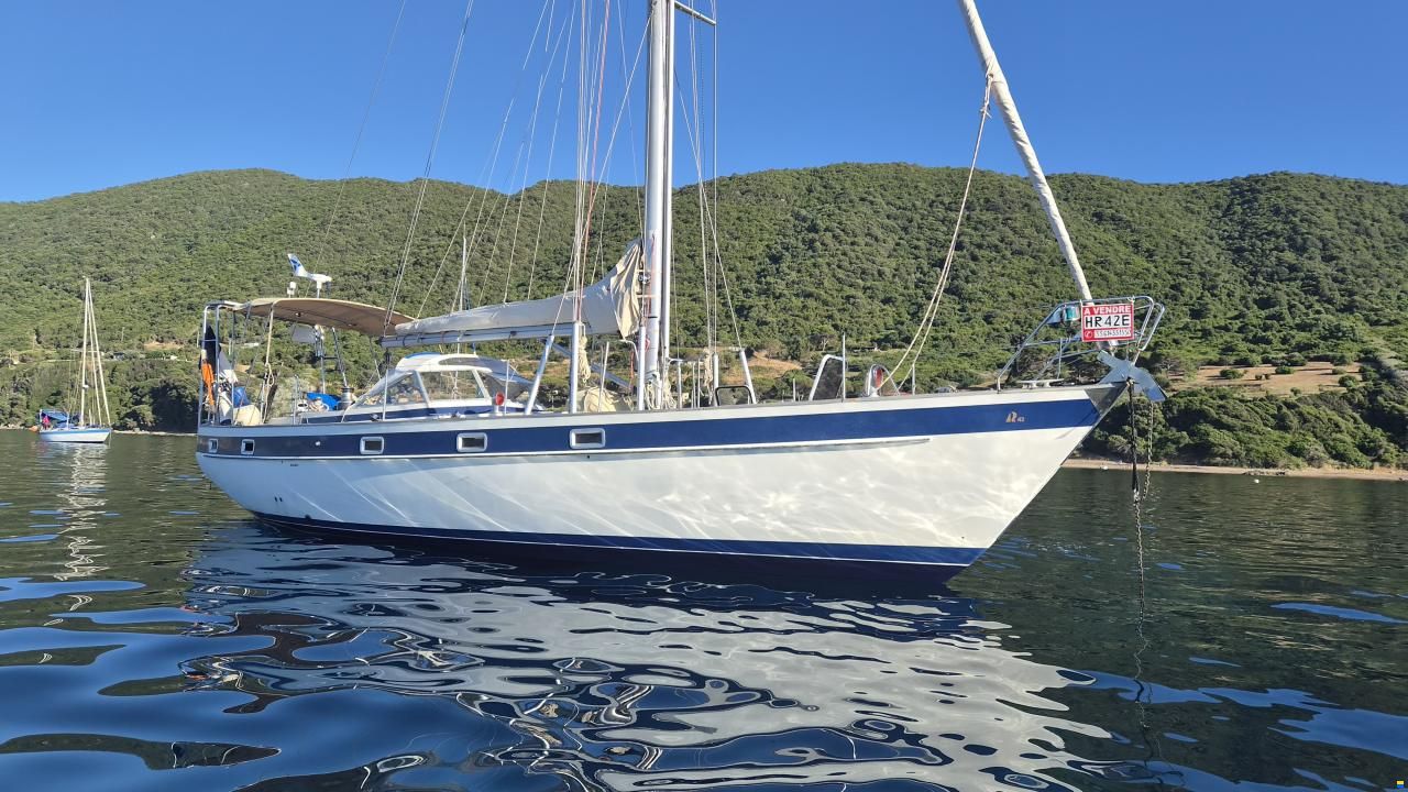 Hallberg-Rassy HR 42 E