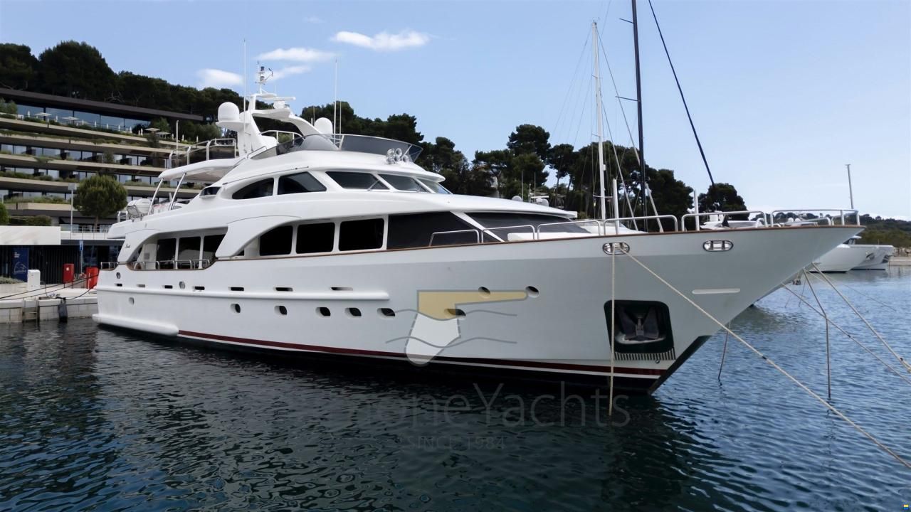 Benetti 100 Tradition