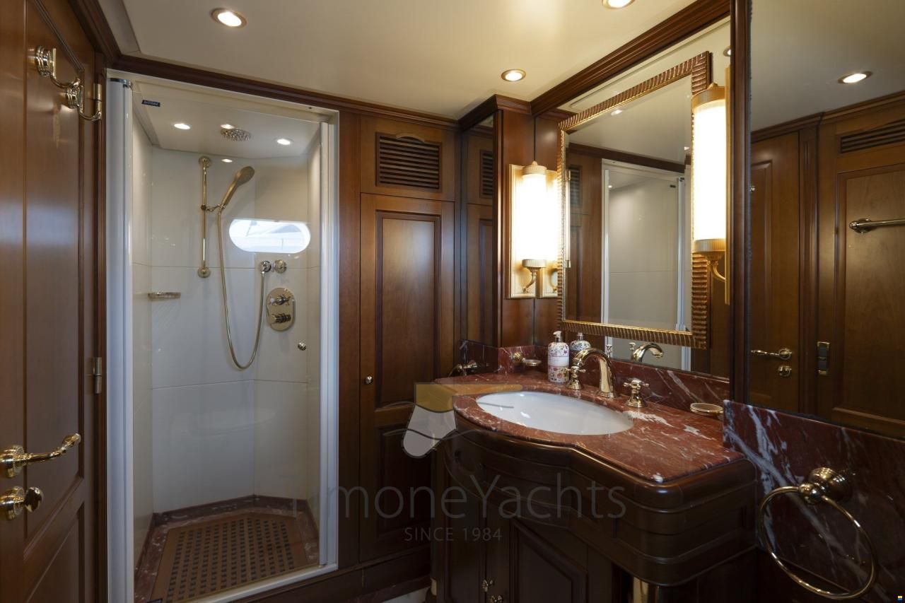 Benetti 100 Tradition