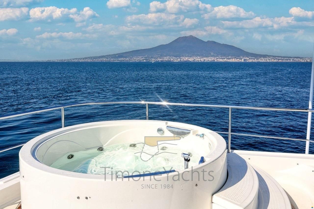 Custom Line Navetta 30