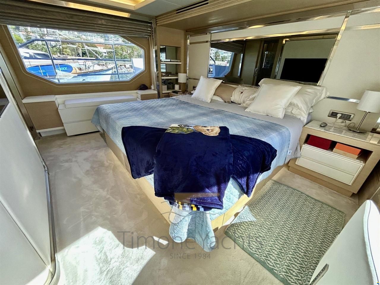Benetti Delfino 93'