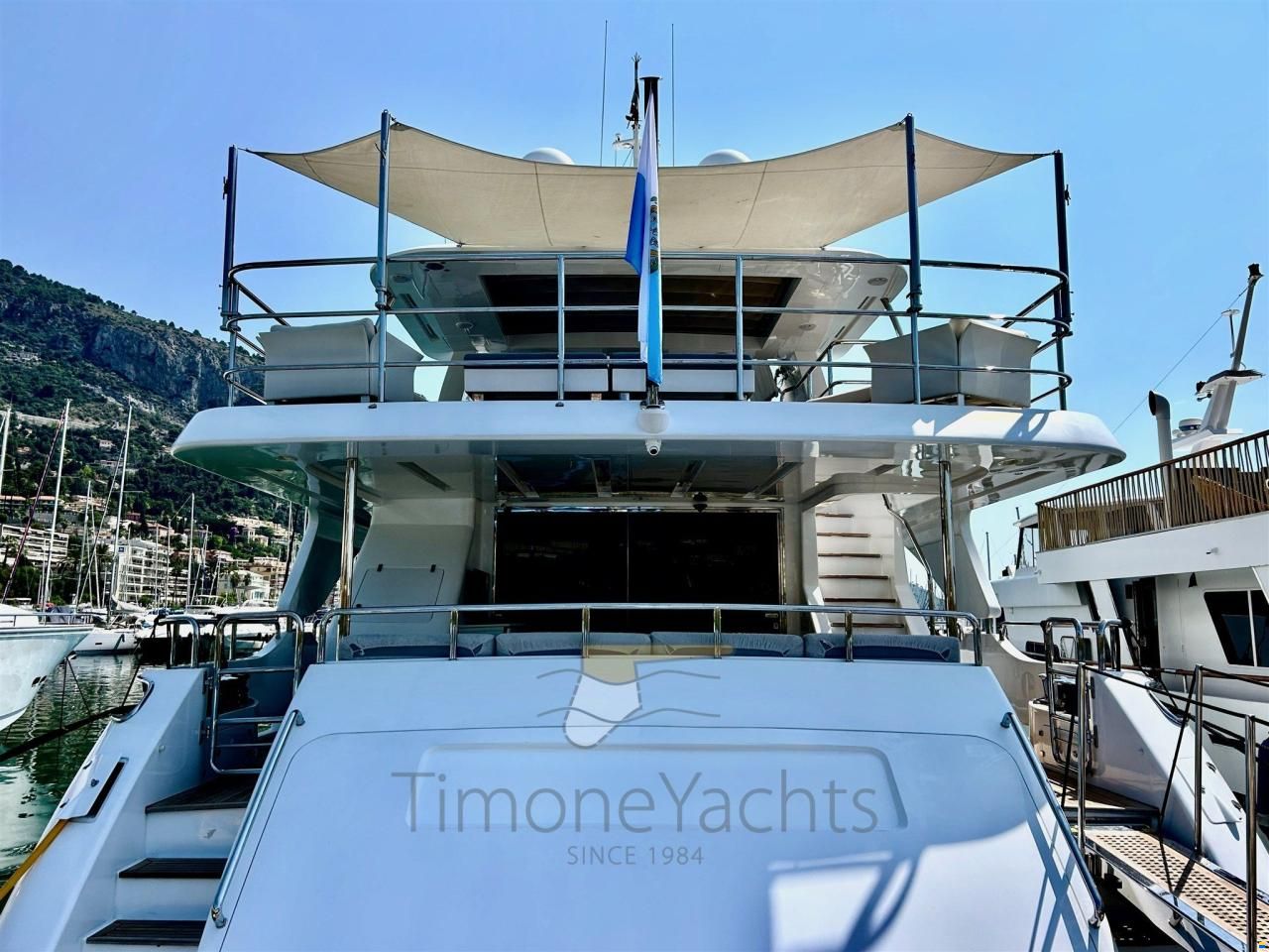 Benetti Delfino 93'