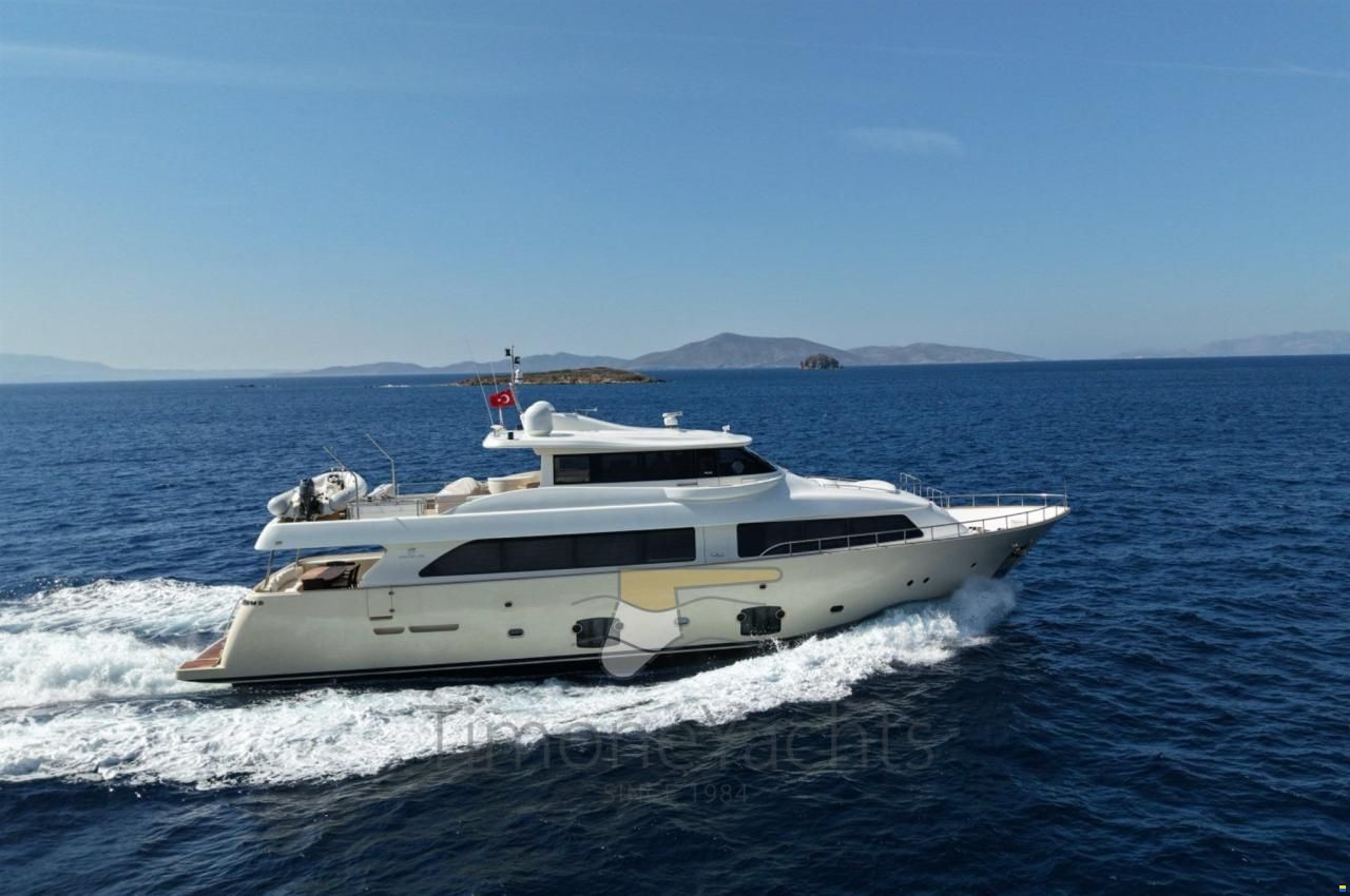 Custom Line Navetta 26