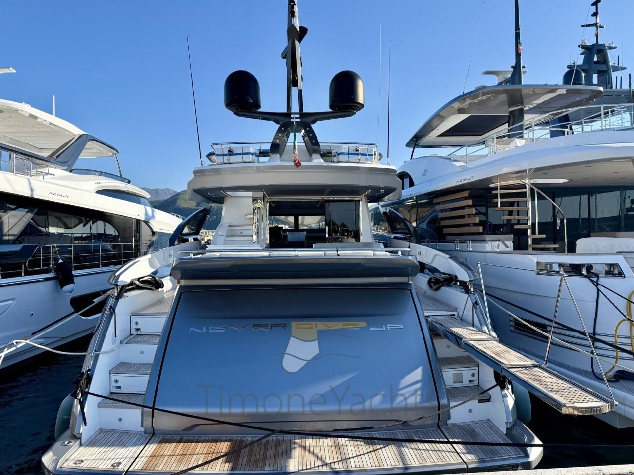 Azimut S8