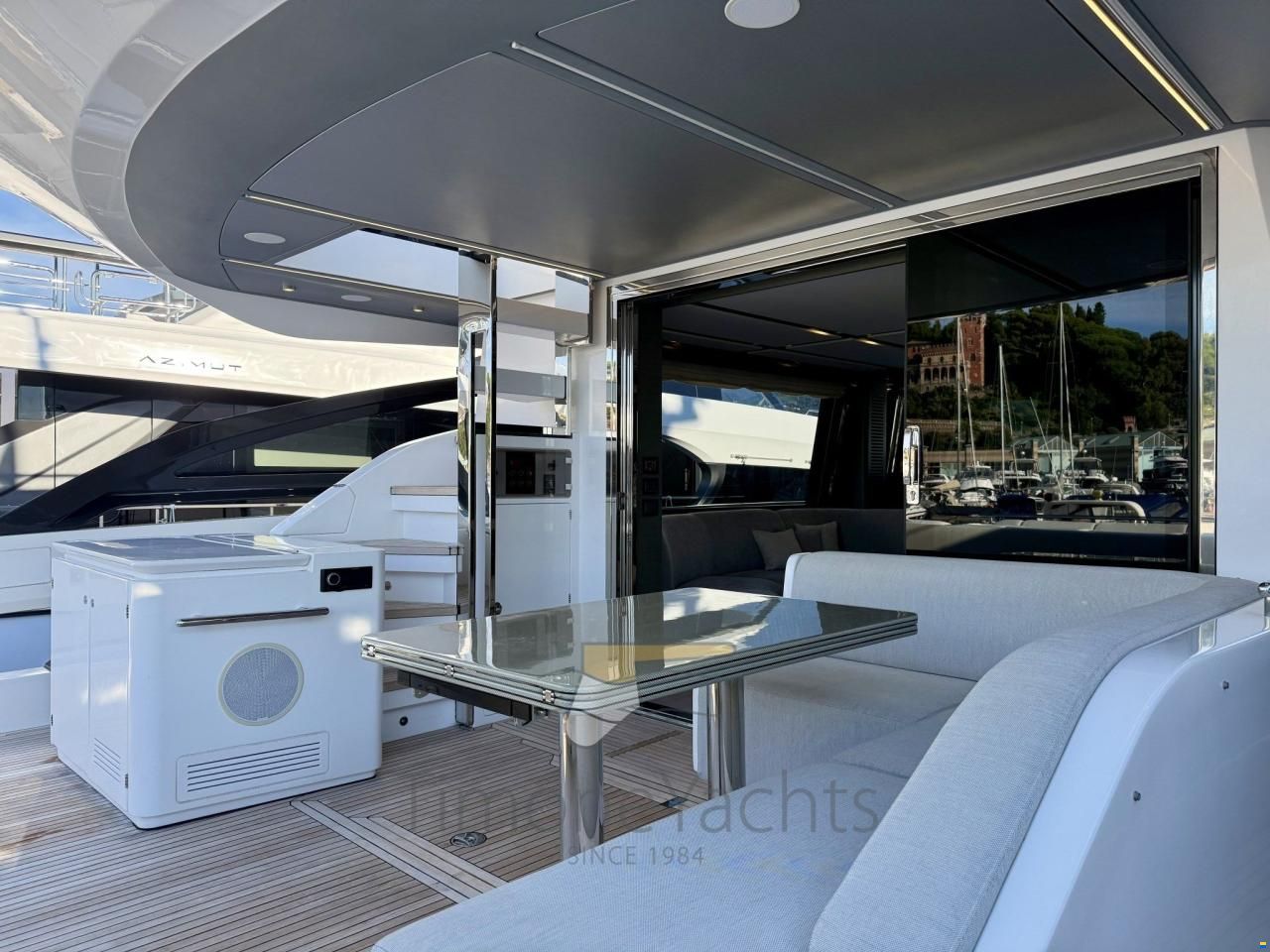 Azimut S8