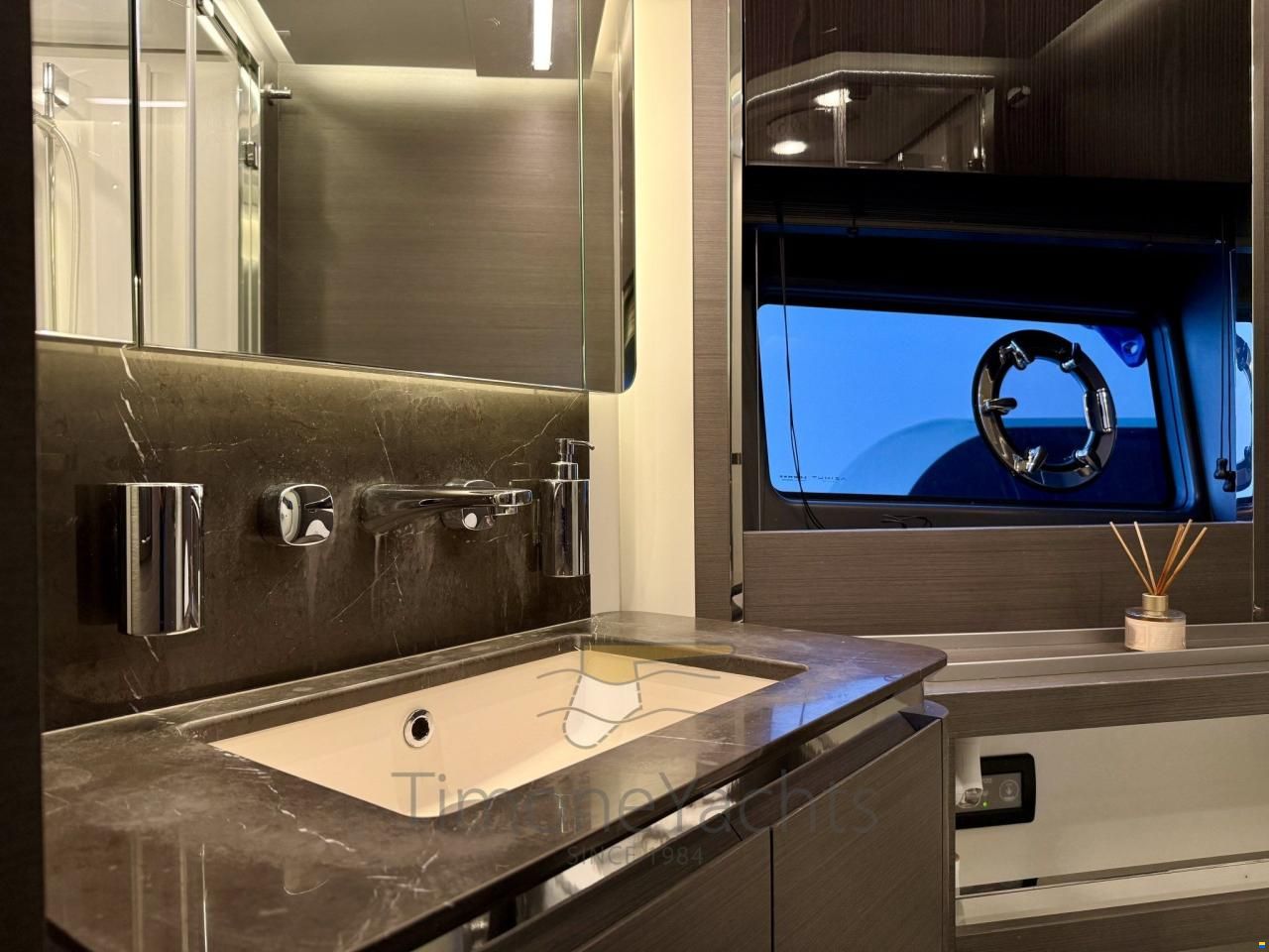 Azimut S8