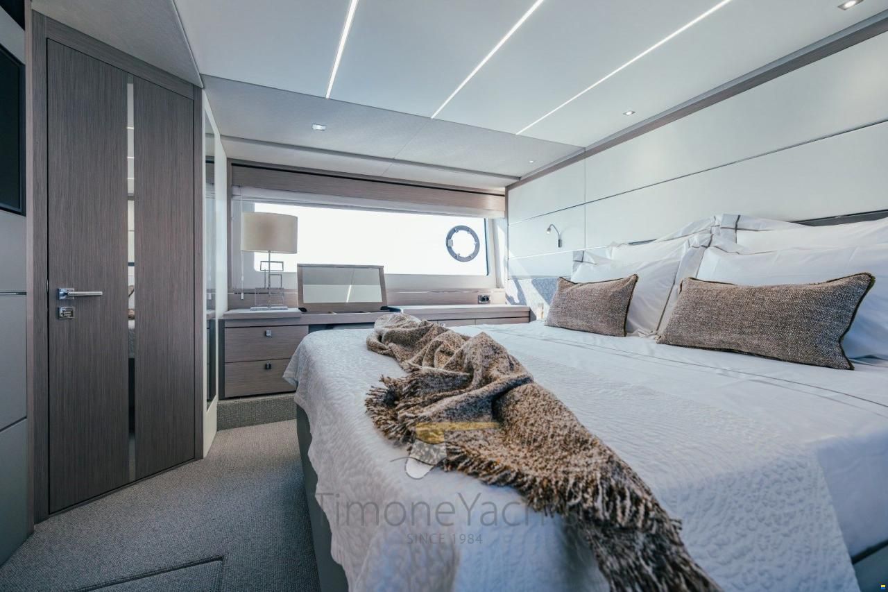 Sunseeker 74 Sport Yacht