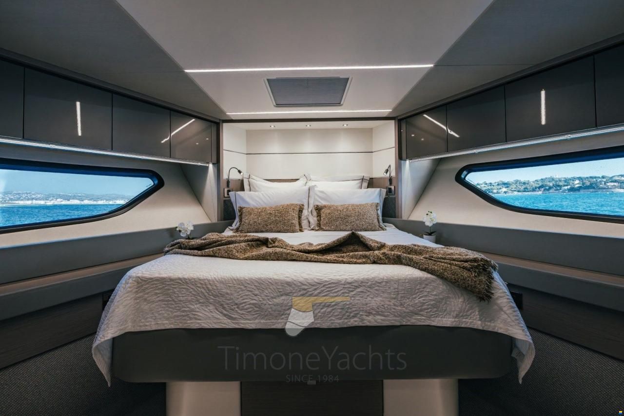 Sunseeker 74 Sport Yacht
