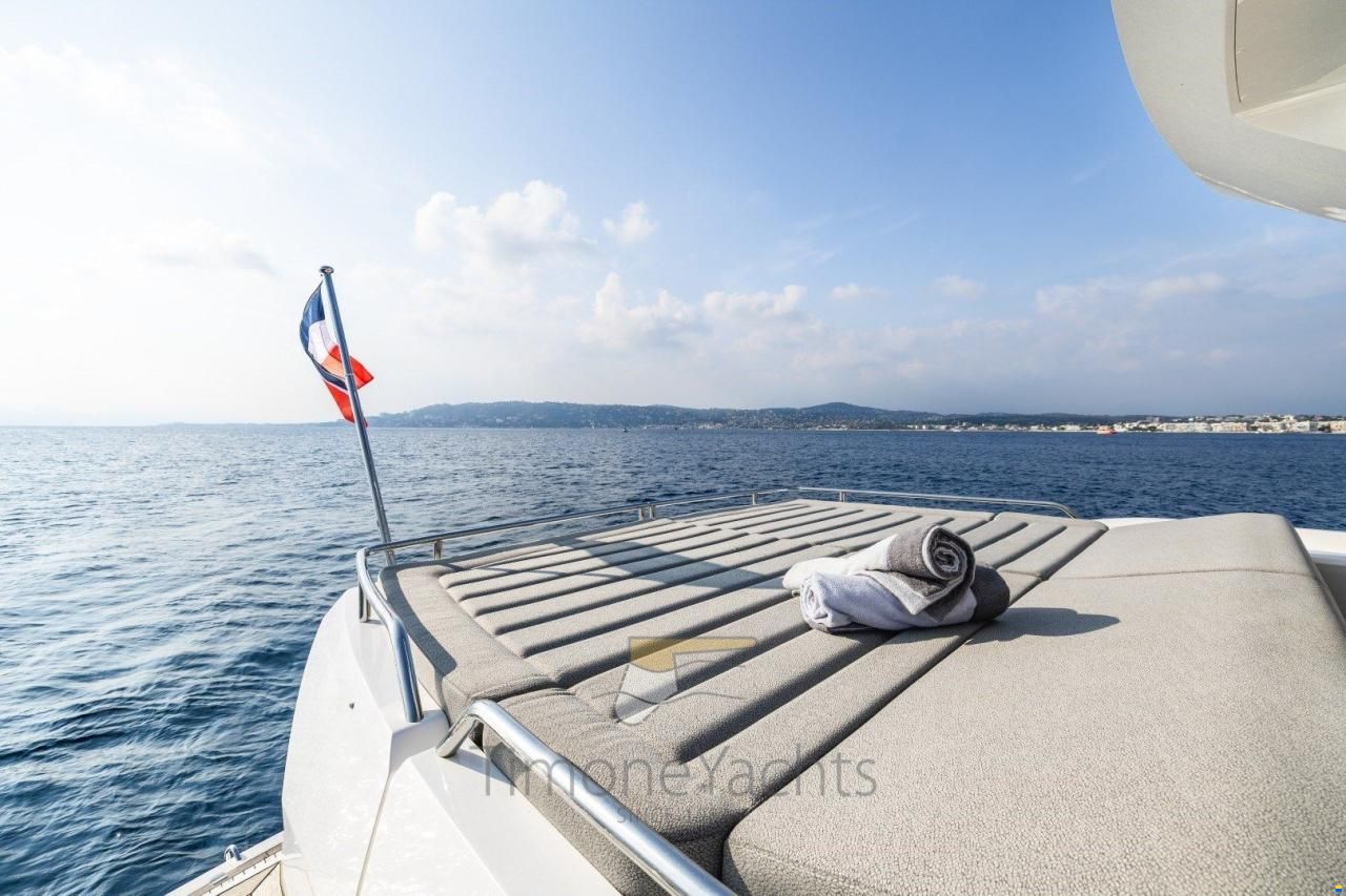 Sunseeker 74 Sport Yacht