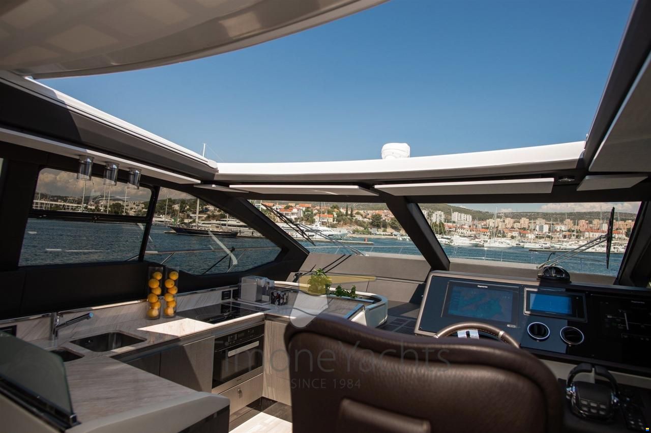 Azimut S7