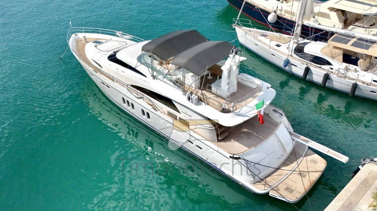Fairline SQUADRON 74