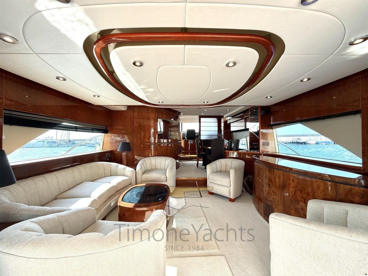 Fairline SQUADRON 74